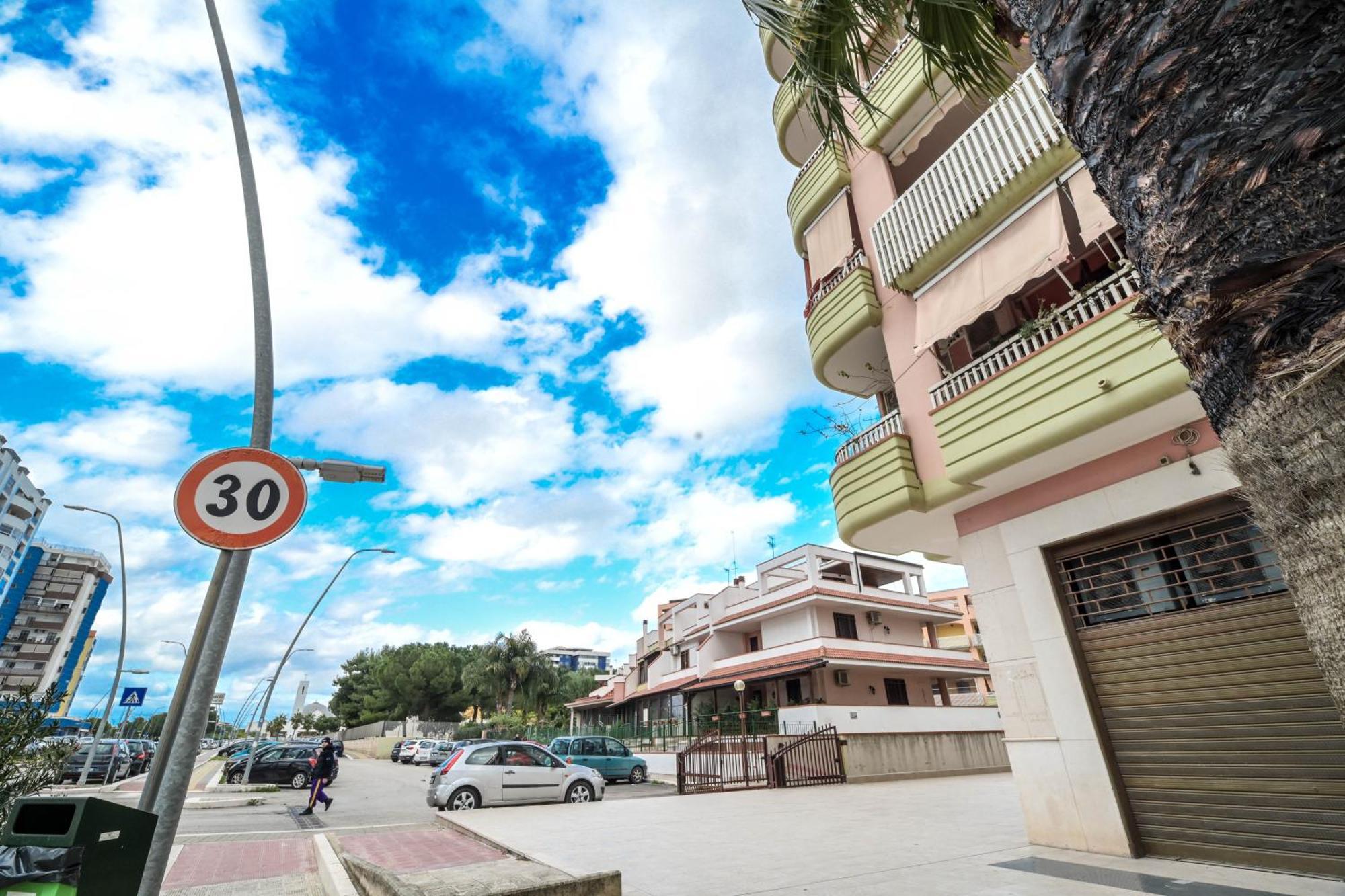 Casa Di Giulia Villa บาร์เลตตา ภายนอก รูปภาพ